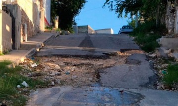 Denuncian mal estado en calles de San Juan Ocotlán