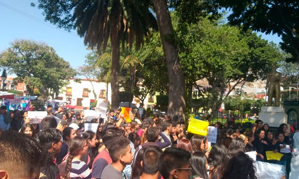 Alumnos Buap campus Atlixco toman las calles para pedir justicia