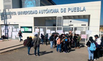 Toman Campus BUAP de Izúcar por paro estudiantil