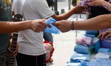 Escasean cubre bocas en Atlixco por coronavirus