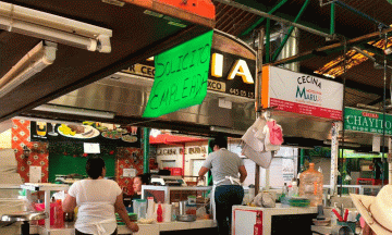 Pese a acuerdos, comerciantes venden en mercado de Atlixco