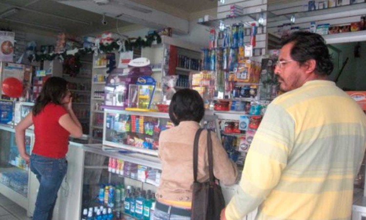 Piden no realizar compras de pánico de fármacos en Tehuacán