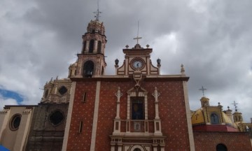 Hoy no Circula no ha beneficiado a taxistas de Texmelucan