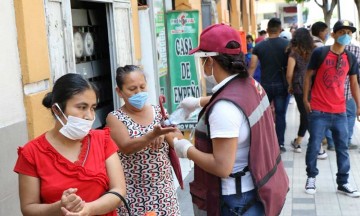 En Tehuacán siguen sin aplicar cuarentena y salen a las calles