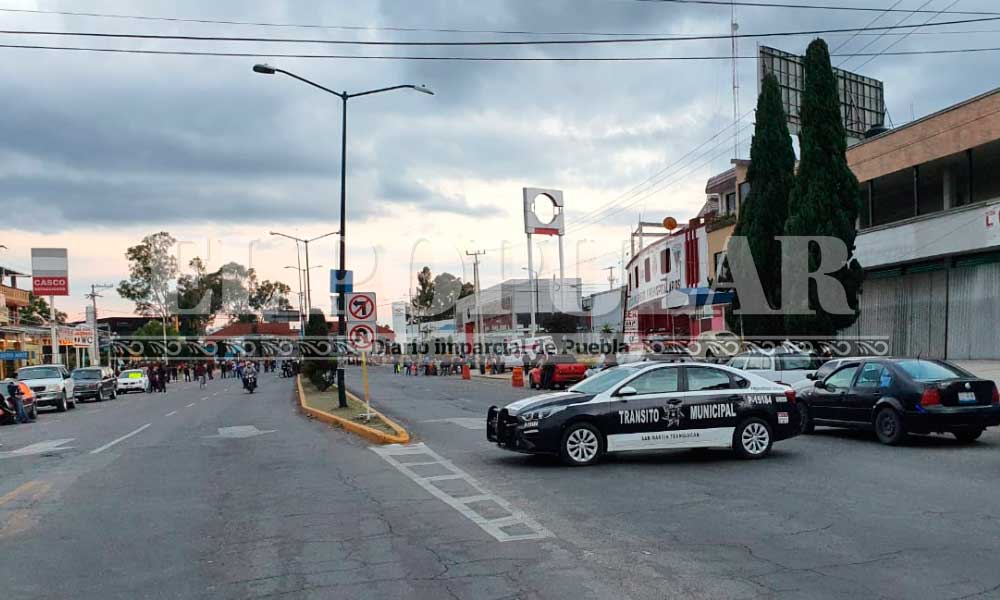Cierran la México-Puebla para la apertura del tianguis en Texmelucan