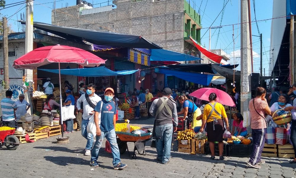 Reactivan tianguis de La Purísima en Tehuacán con 30 % de comerciantes 