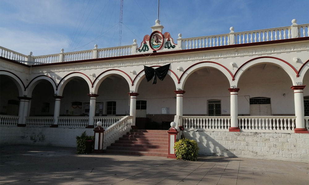 Ayuntamiento de Acatlán se va a cuarentena
