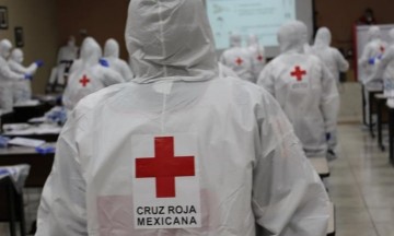 Bomberos y Protección Civil no estuvieron contemplados en la primera etapa de vacunación.