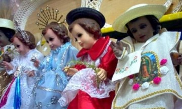 Comerciantes ponen sus esperanzas en vestir a los Niños Dios