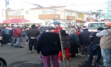 Arrollan a vendedora ambulante en mercado de Huejotzingo