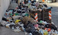Falta de recolección provoca acumulación de basura en calles de Tehucán