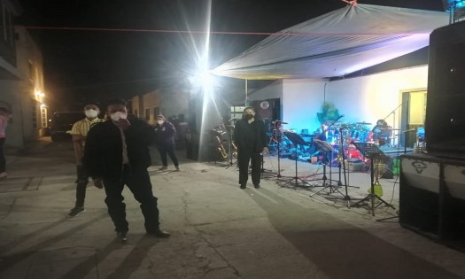 Covid-idiotas continúan las fiestas en San Andrés Cholula