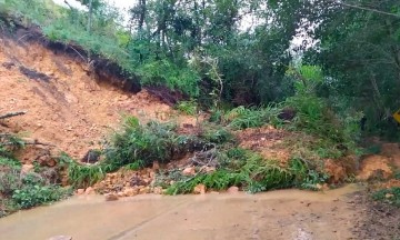 Derrumbes en Sierra Negra dejan incomunicados a varias comunidades