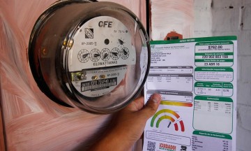 Suben tarifas eléctricas por aumento de gasolina 