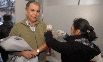 Promoverán vacunación para un envejecimiento saludable