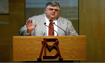 Banxico recorta pronóstico del PIB para 2016 y 2017