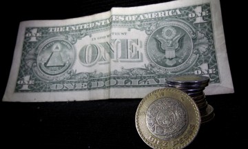 Cotizan el dólar a 21.85 pesos