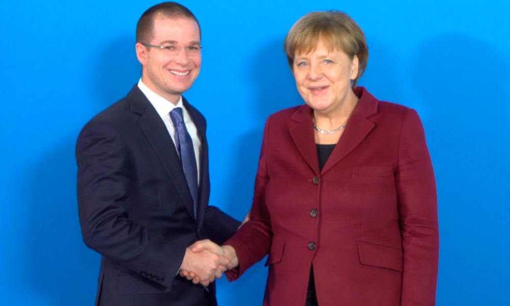 Se reúne Anaya con Angela Merkel; rechazan muro de Trump