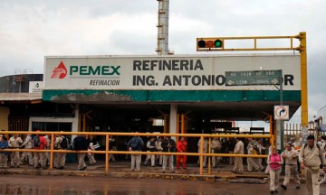 Se registra explosión en refinería de Pemex de Salamanca