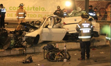 Choque deja 4 muertos en Paseo de la Reforma
