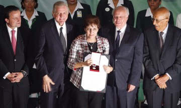 Refrenda Secretaría de Salud compromiso con el bienestar de la población