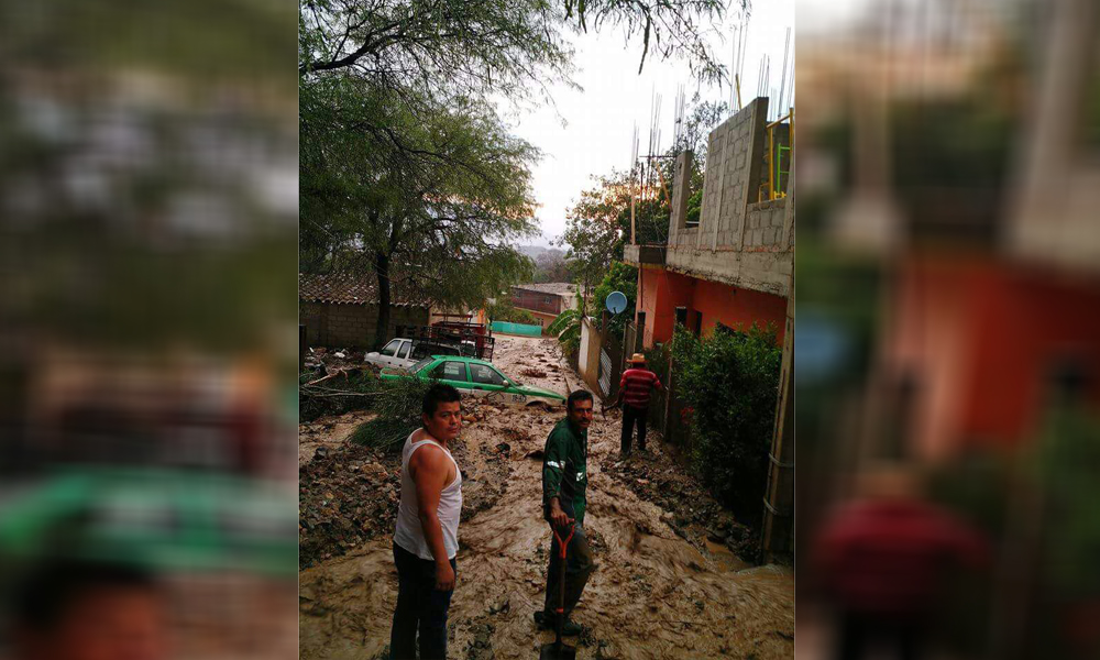 Tromba en Teotitlán deja daños materiales y desparecidos 