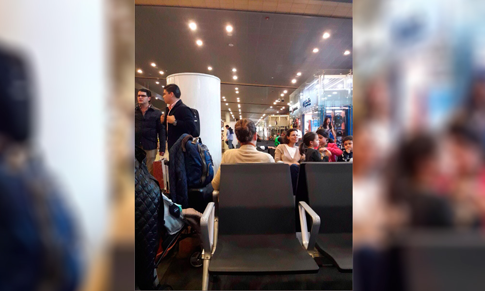 Captan a esposa de Duarte en aeropuerto de Colombia