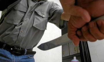 Hiere alumna a profesor con arma blanca en Monterrey