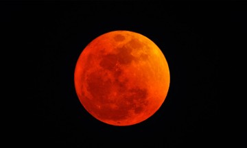 Mañana, superluna azul de sangre