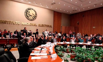 Concluye INE plazo de firmas para independientes