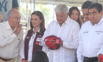 AMLO: Ni en Puebla ni en Veracruz habrá monarquía
