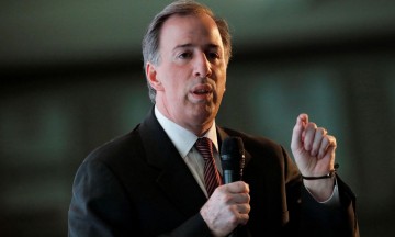 Meade presume de protocolo de armas, pero...