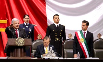 Tres d&eacute;cadas marcadas por ceremonias expr&eacute;s