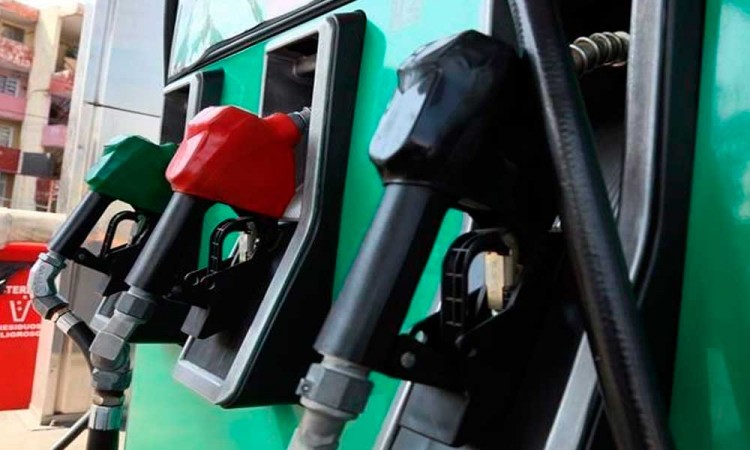 México reduce importación de gasolina de EU: WSJ