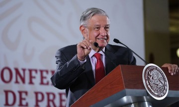 Se investigan varias plantas de PEMEX por corrupci&oacute;n: AMLO
