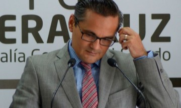Corren a Jorge Winckler de la Fiscal&iacute;a de Veracruz