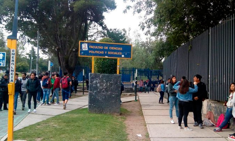Toman Facultad de Ciencias Políticas de la UNAM ante visita de Anaya