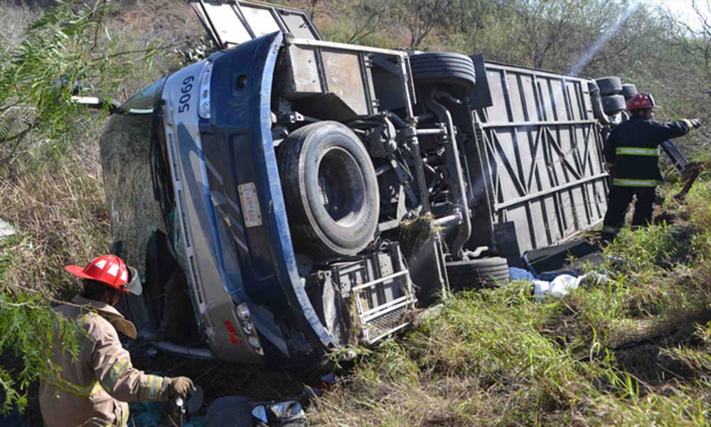 Cuatro muertos y 35 heridos por accidente vial en Chiapas
