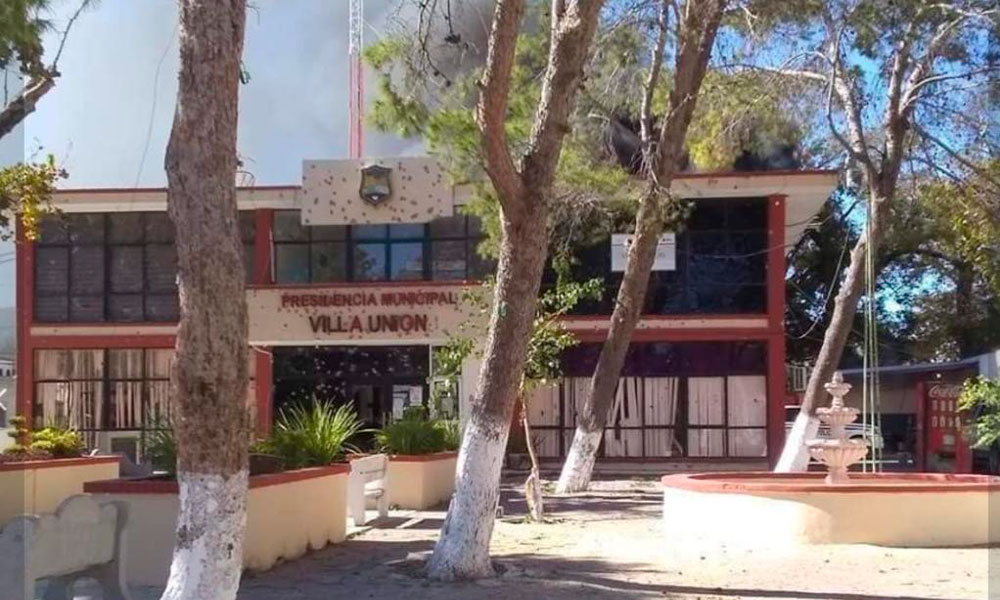 Cinco muertos en balacera contra el palacio municipal de Villa Unión