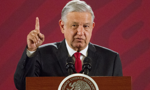 AMLO analiza cancelar horario de verano