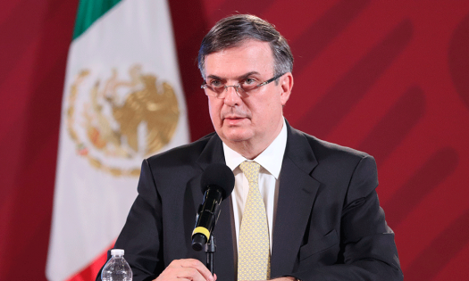 Espera México segundo cargamento de equipo médico desde China: Ebrard