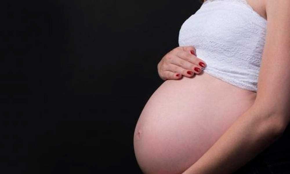 Mueren las dos primeras embarazadas por COVID-19