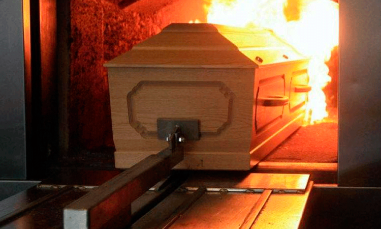 México prohíbe incinerar cuerpos de fallecidos por COVID-19