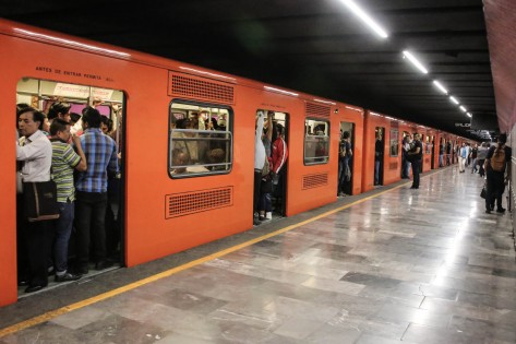 CDMX busca estrategias para evitar aglomeraciones en el metro