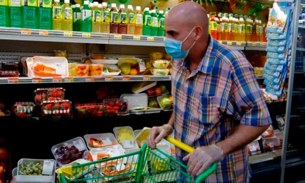 Obligan a usar cubrebocas en supermercados de Nuevo León