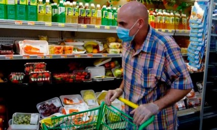 Obligan a usar cubrebocas en supermercados de Nuevo León