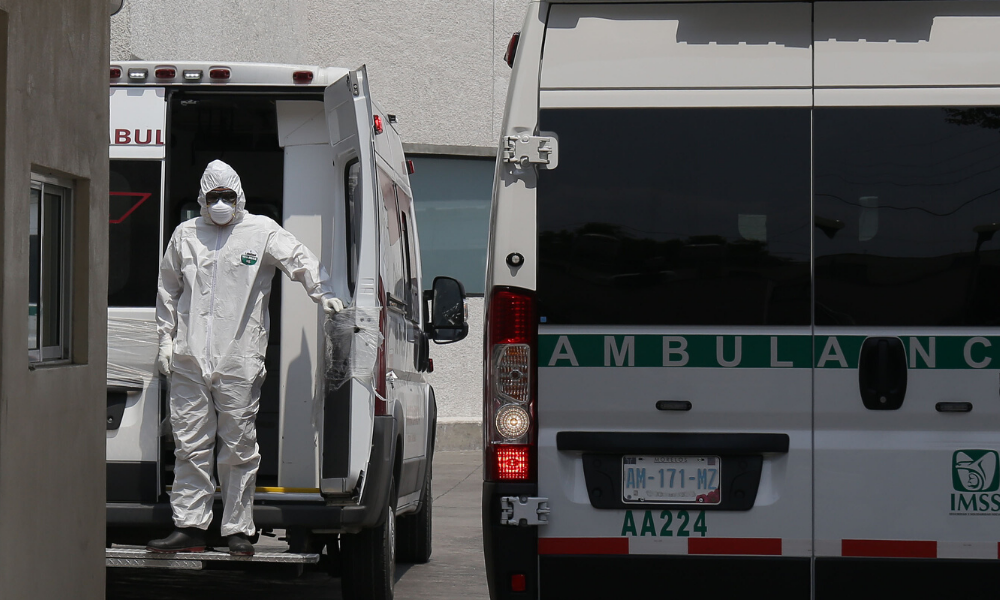 COVID-19: Suman 10,544 casos acumulados y 970 decesos en México
