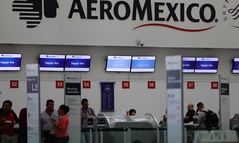 Aeroméxico prevé reanudar el 1 de mayo rutas a Madrid y Sao Paulo