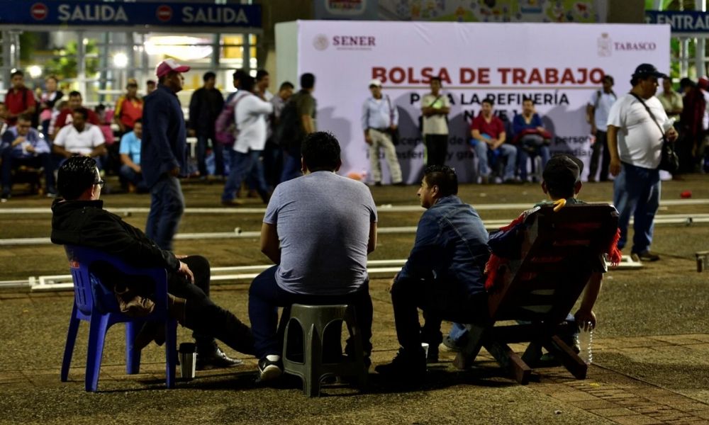 Banco de México estima 700 mil empleos perdidos hasta abril