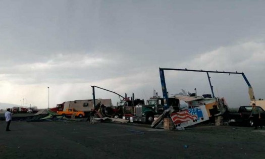 Tornado mata dos personas en Apodaca, Nuevo León